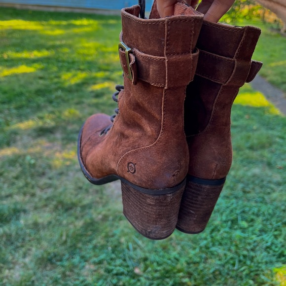Born Cass combat lace up boot brown suede BOC 7.5 - Picture 5 of 9